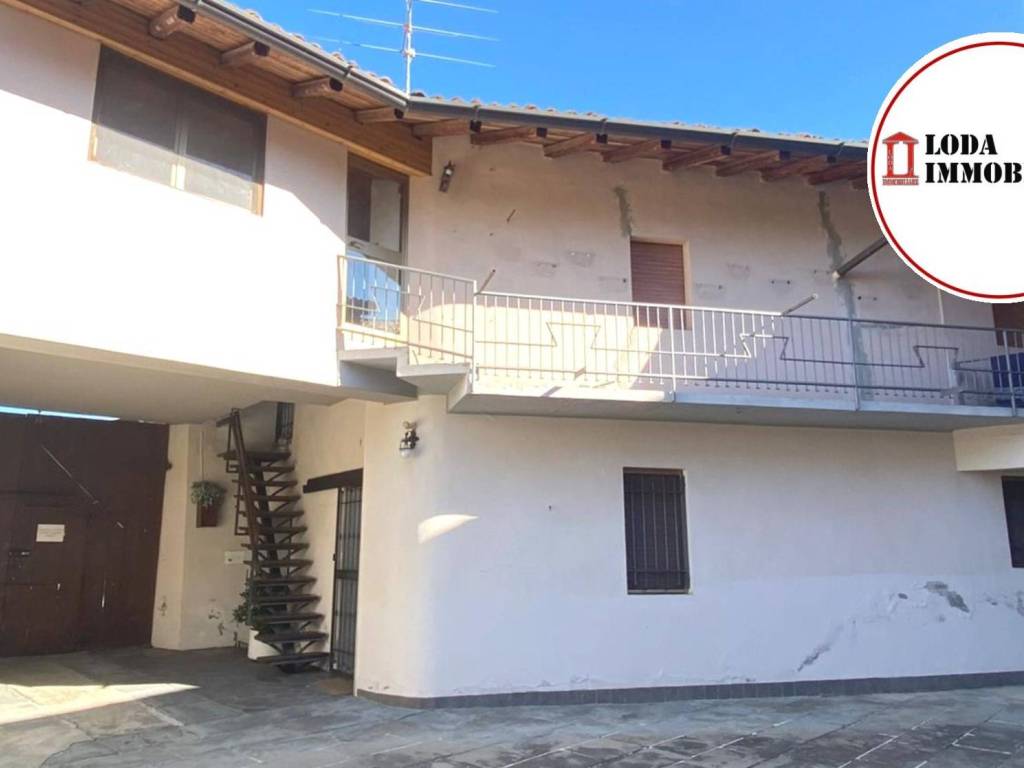 casa indipendente in vendita a Pontoglio