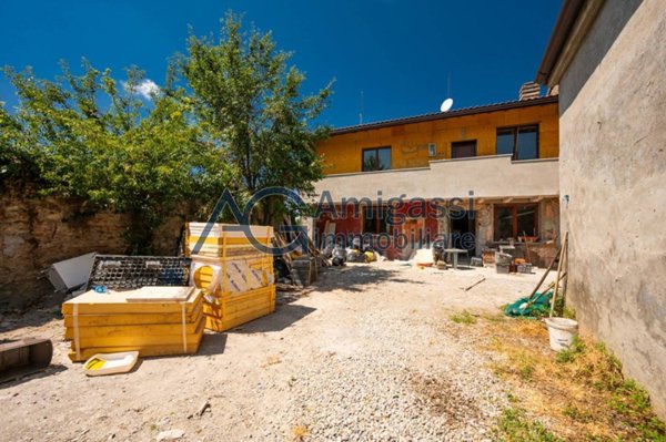 casa indipendente in vendita a Pontoglio
