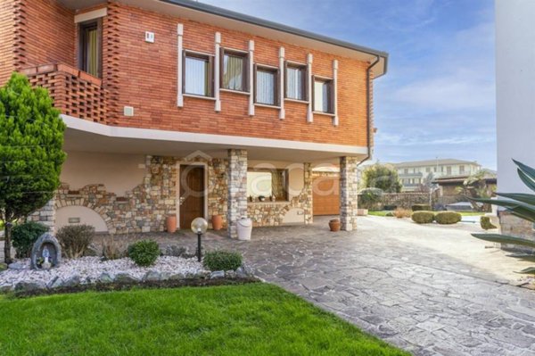 casa indipendente in vendita a Pontoglio