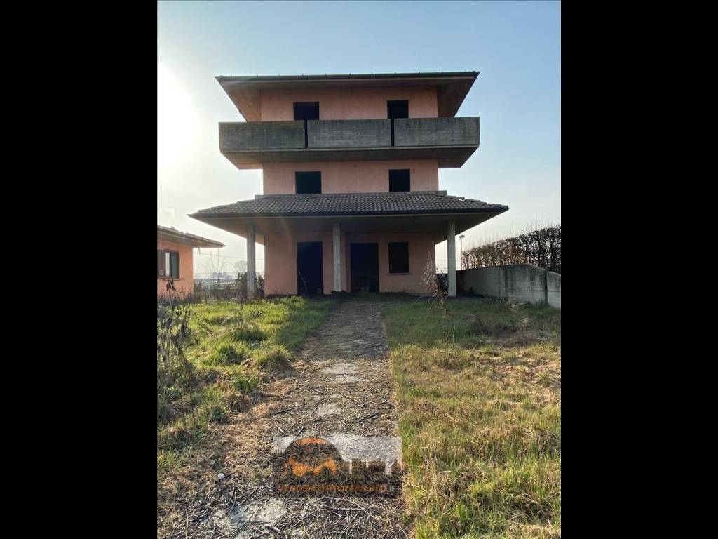 intera palazzina in vendita a Pontoglio