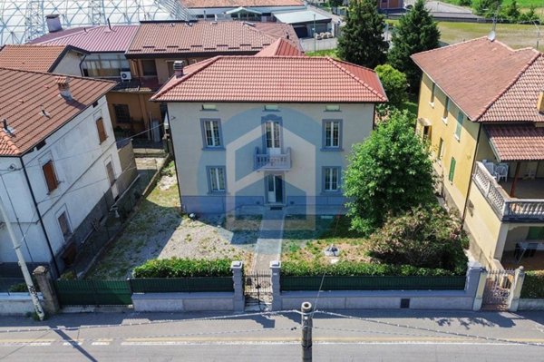 casa indipendente in vendita a Pontoglio