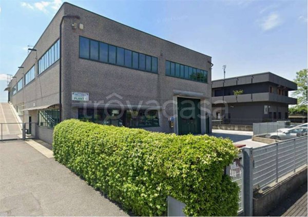 locale commerciale in vendita a Pontoglio