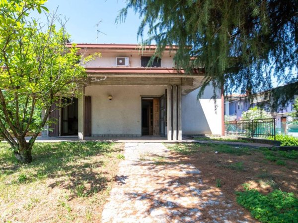 casa indipendente in vendita a Pontoglio