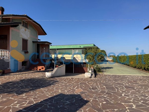 casa indipendente in vendita a Pontoglio