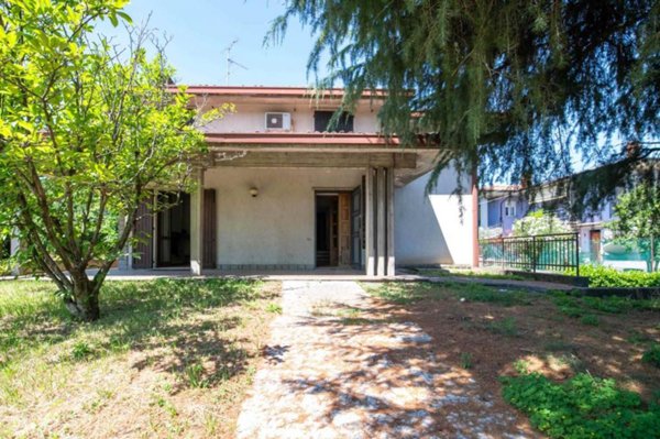casa indipendente in vendita a Pontoglio