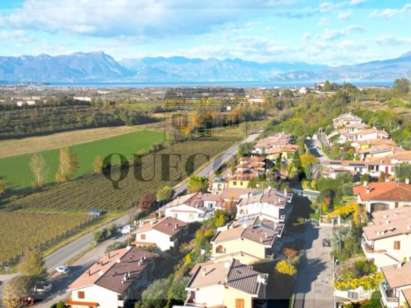 casa indipendente in vendita a Pozzolengo