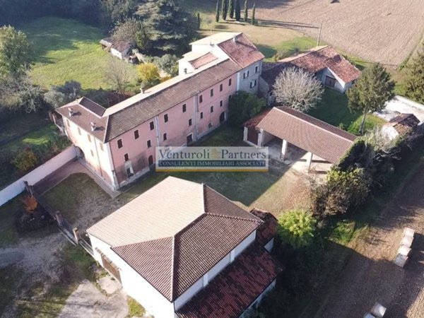 intera palazzina in vendita a Pozzolengo