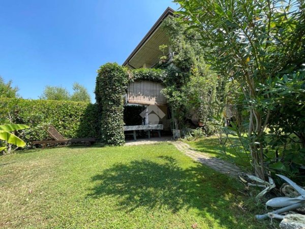 casa indipendente in vendita a Pozzolengo