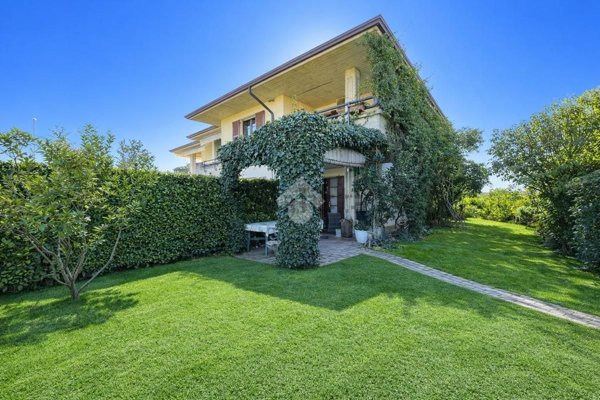 casa indipendente in vendita a Pozzolengo