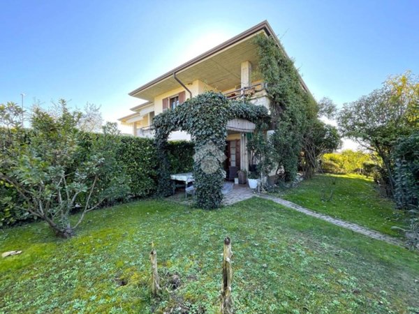 casa indipendente in vendita a Pozzolengo