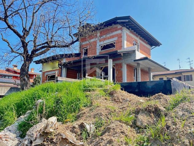 casa indipendente in vendita a Pozzolengo