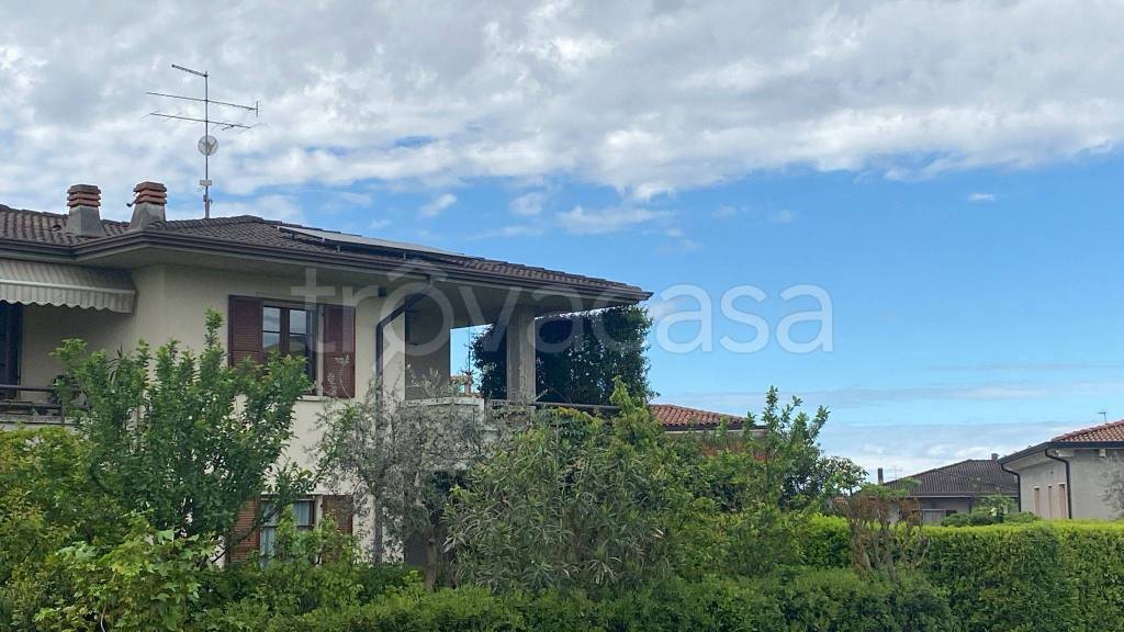 casa indipendente in vendita a Pozzolengo