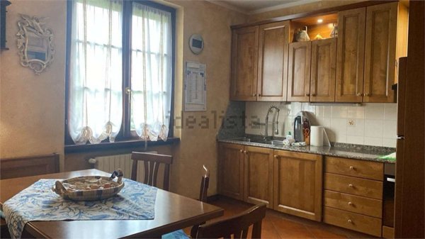 casa indipendente in vendita a Pozzolengo