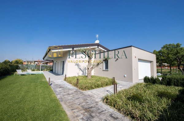 casa indipendente in vendita a Pozzolengo