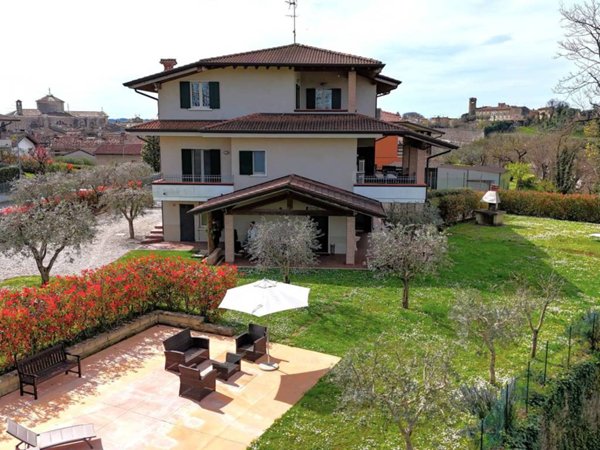 casa indipendente in vendita a Pozzolengo