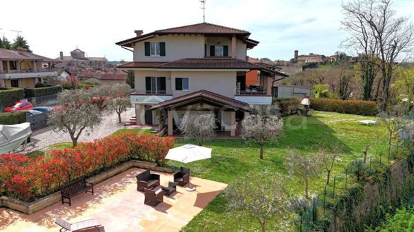 casa indipendente in vendita a Pozzolengo