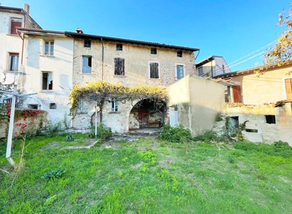 casa indipendente in vendita a Pozzolengo