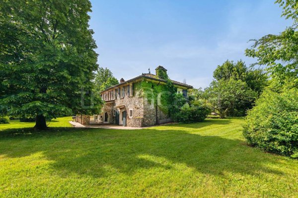 casa indipendente in vendita a Pozzolengo