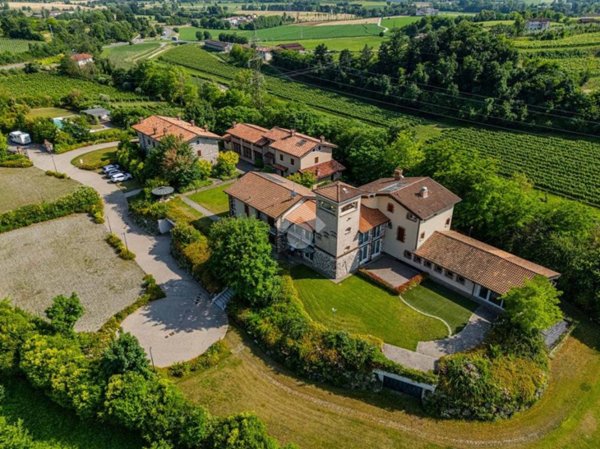 negozio in vendita a Pozzolengo
