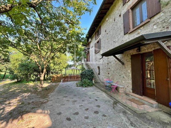casa indipendente in vendita a Pozzolengo