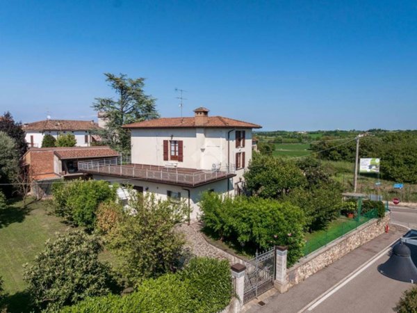 casa indipendente in vendita a Pozzolengo