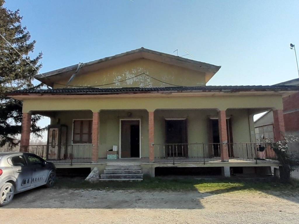 casa indipendente in vendita a Pozzolengo