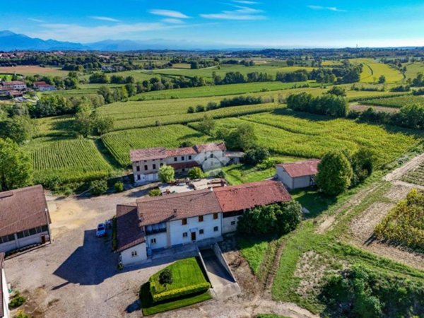 casale in vendita a Pozzolengo