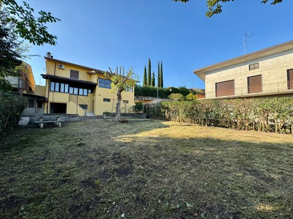 casa indipendente in vendita a Pozzolengo