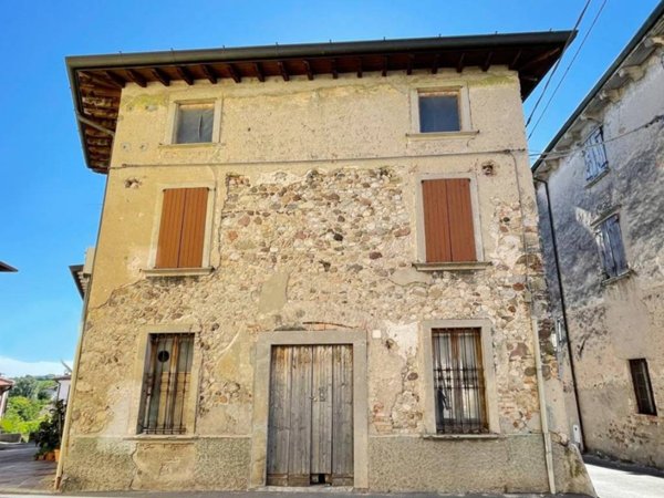 casa indipendente in vendita a Pozzolengo