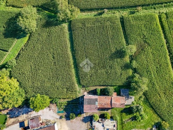 casale in vendita a Pozzolengo