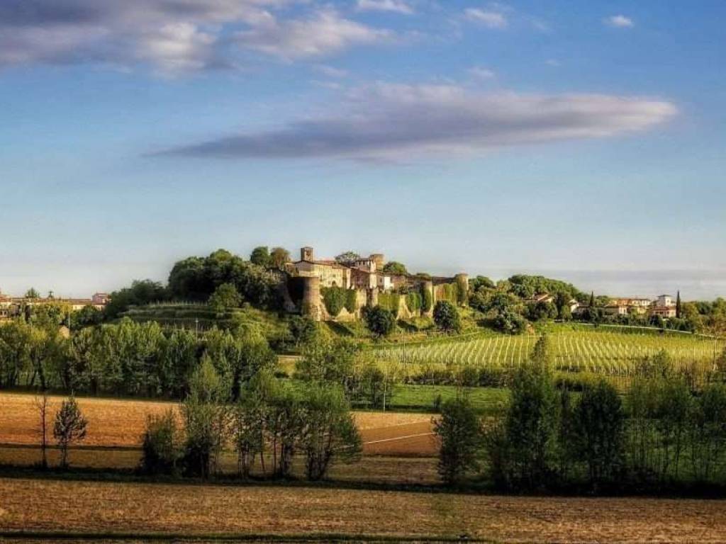 casa indipendente in vendita a Pozzolengo