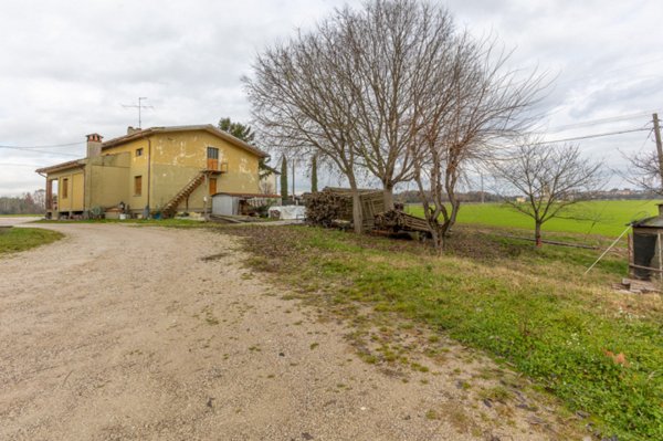 casa indipendente in vendita a Pozzolengo