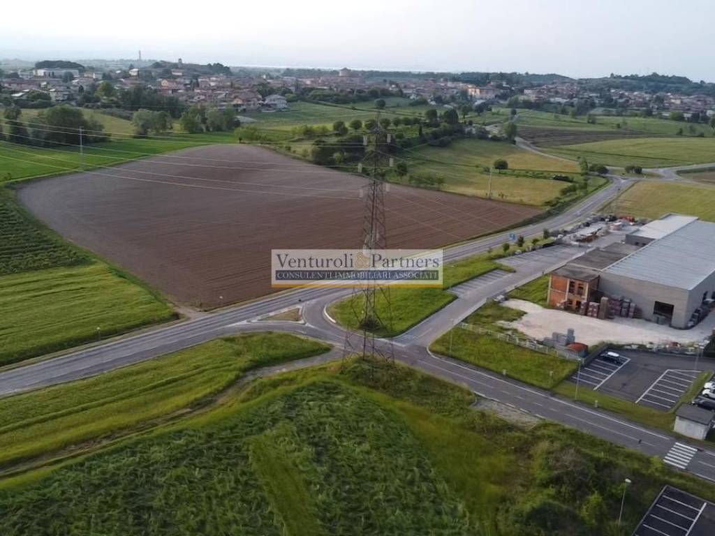 terreno agricolo in vendita a Pozzolengo