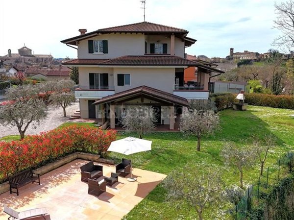 casa indipendente in vendita a Pozzolengo