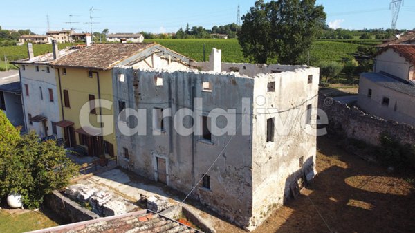 casale in vendita a Pozzolengo