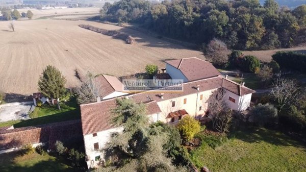 locale di sgombero in vendita a Pozzolengo