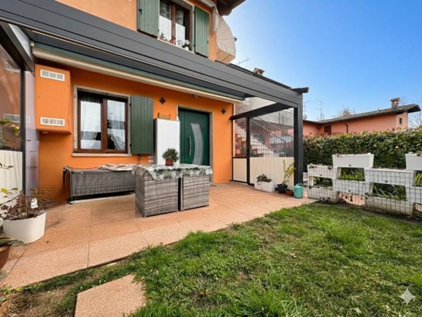 casa indipendente in vendita a Pozzolengo