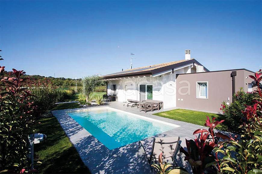 casa indipendente in vendita a Pozzolengo