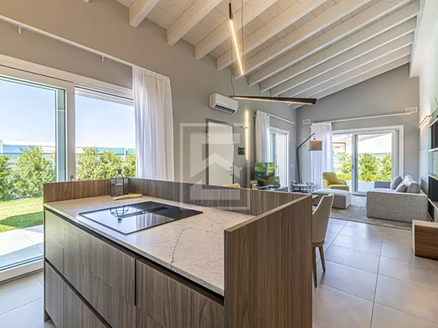 casa indipendente in vendita a Pozzolengo