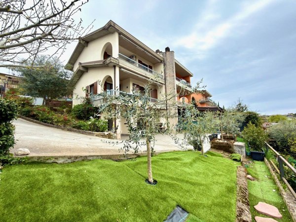 casa indipendente in vendita a Pozzolengo