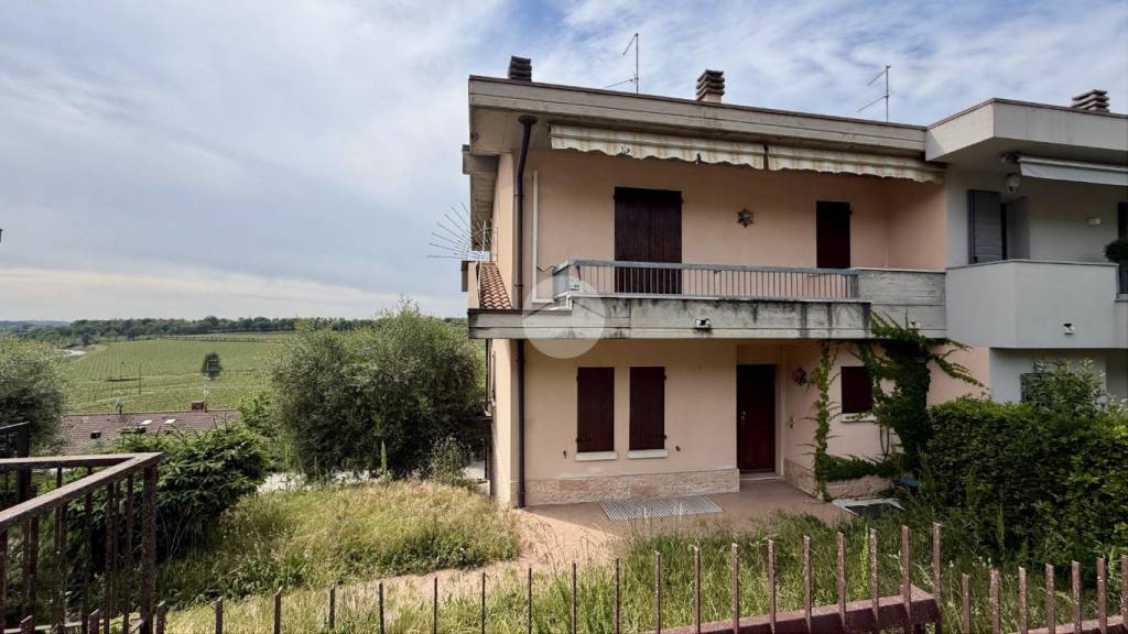 casa indipendente in vendita a Pozzolengo