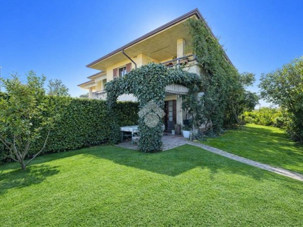 casa indipendente in vendita a Pozzolengo