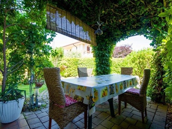 casa indipendente in vendita a Pozzolengo