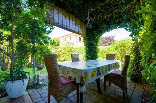 casa indipendente in vendita a Pozzolengo