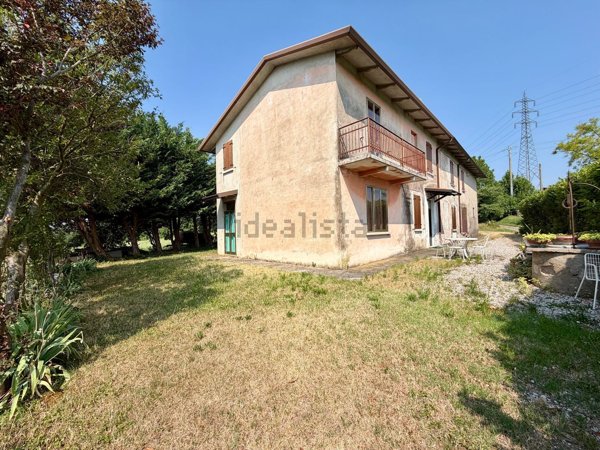 casa indipendente in vendita a Pozzolengo