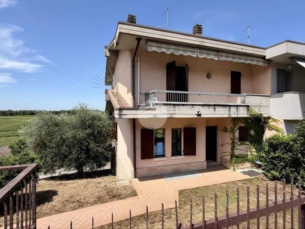 casa indipendente in vendita a Pozzolengo