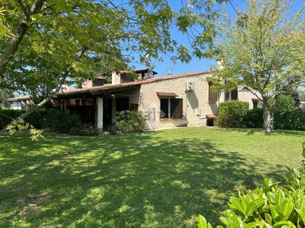 casa indipendente in vendita a Pozzolengo