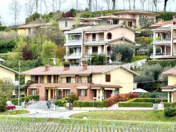 casa indipendente in vendita a Pozzolengo