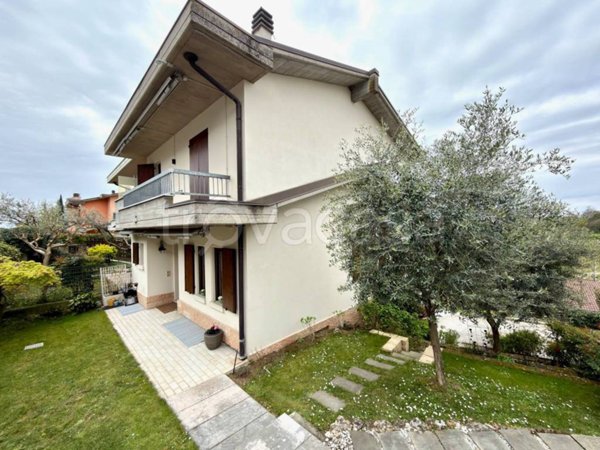 casa indipendente in vendita a Pozzolengo
