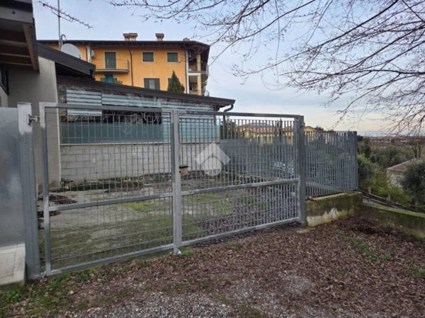 box auto in vendita a Pozzolengo